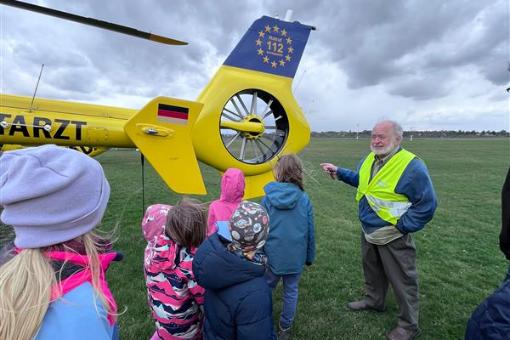Großväter-Enkel Flugplatz