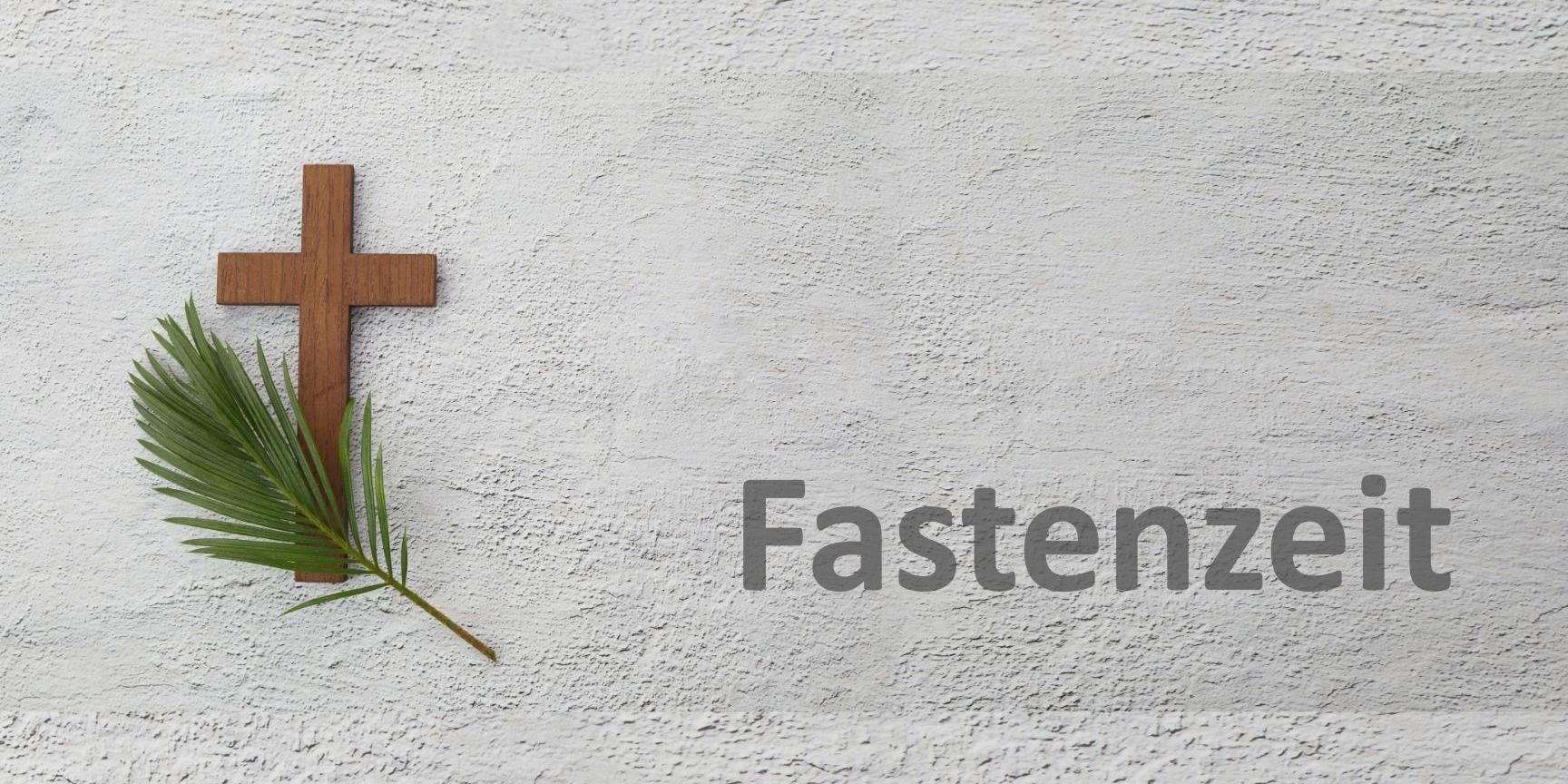 Ein Kreuz mit einem grünen Zweig, Fastenzeit
