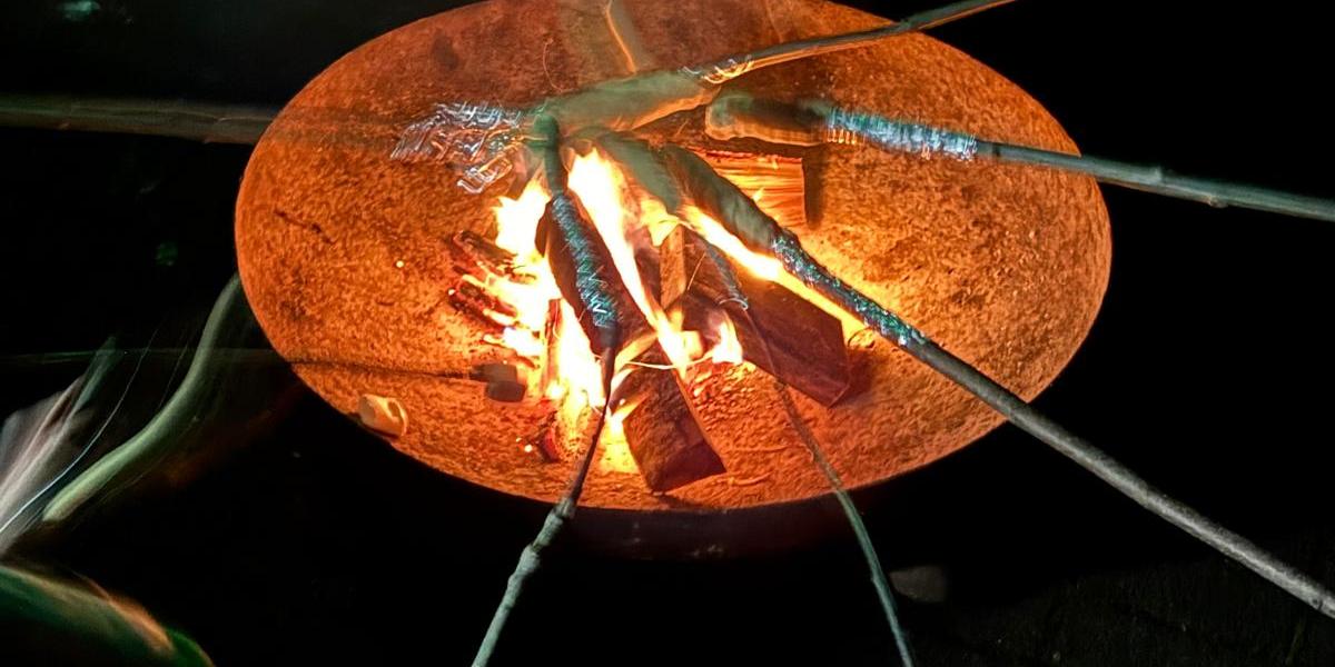 Lagerfeuer und Stockbrot